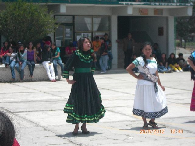 Pasarela del Día del Estudiante